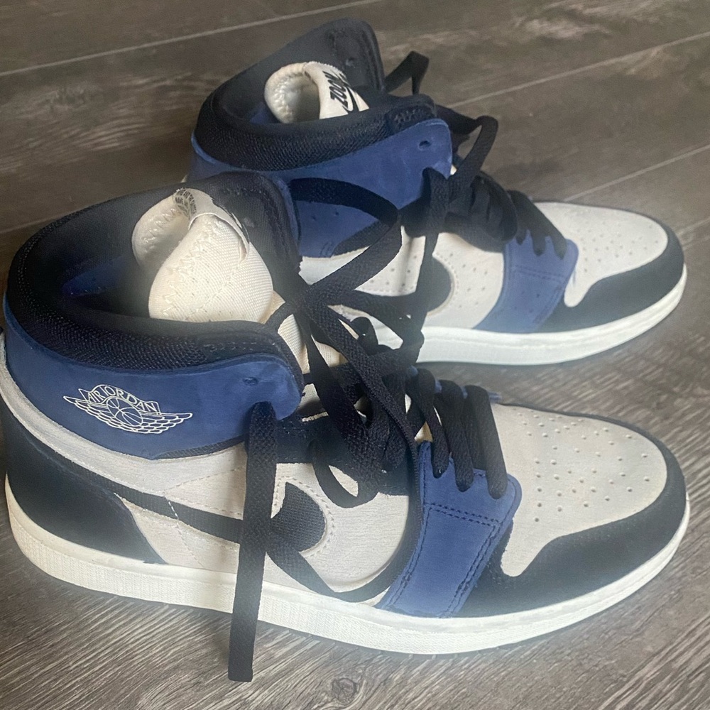 Women's Nike Zoom Air Hi-Tops Size 8